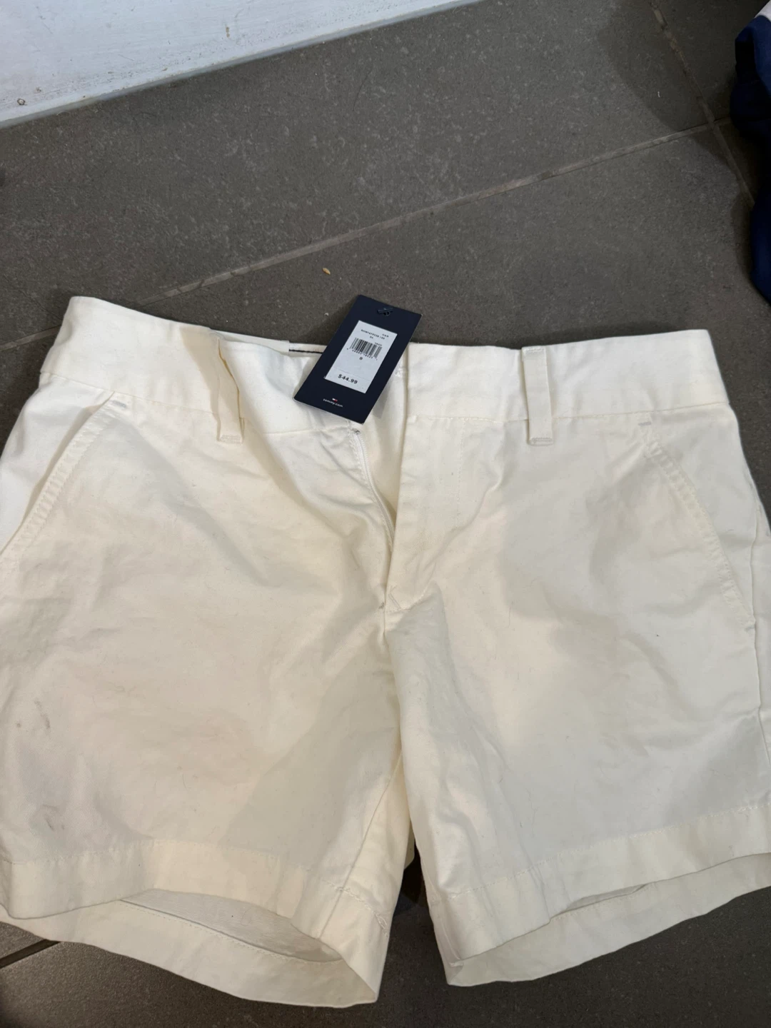 Women’s Tommy Hilfiger White Shorts - Size 0
