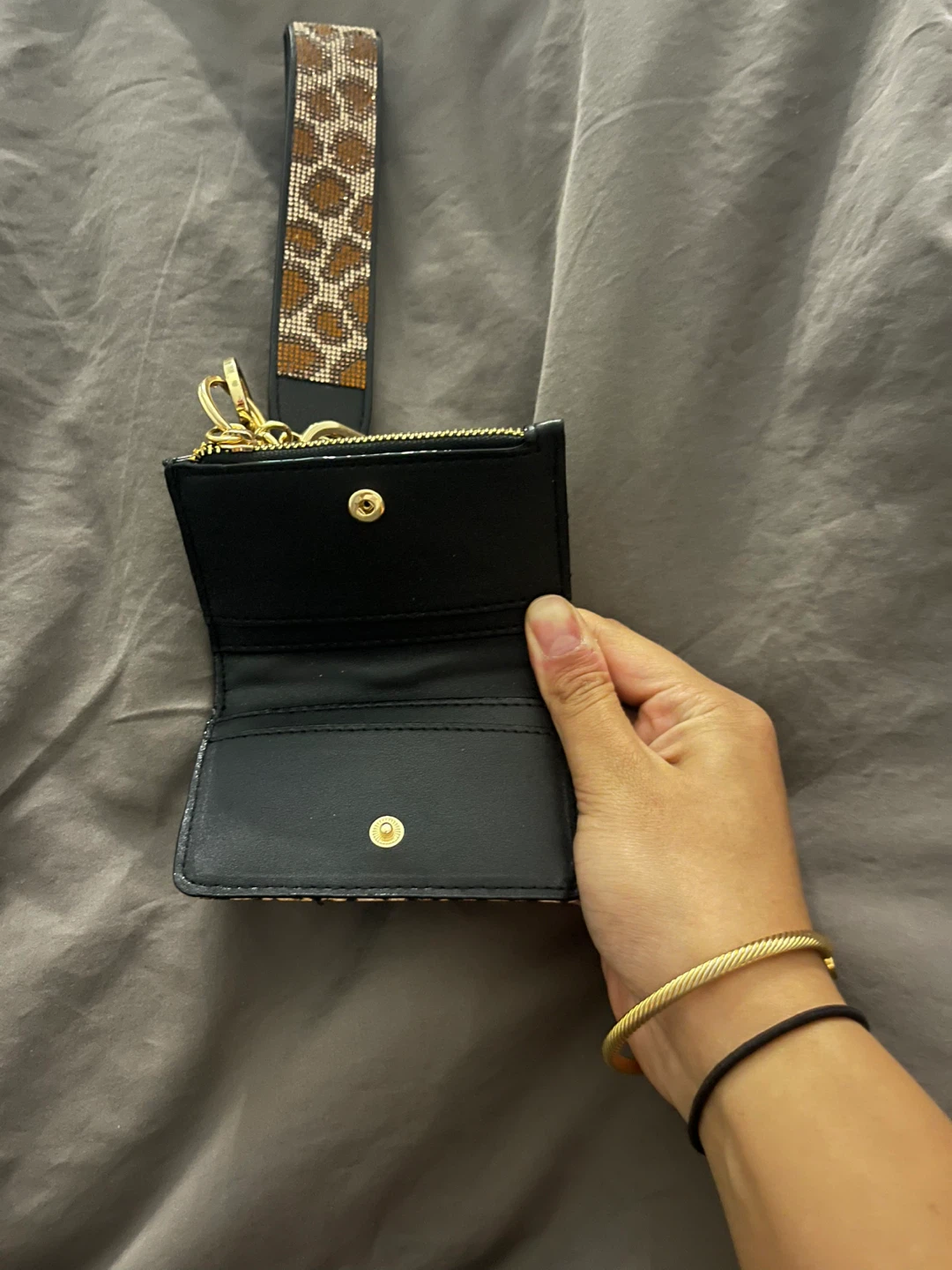 Victoria’s Secret Leopard Print Card Holder with Wristlet - photo 3