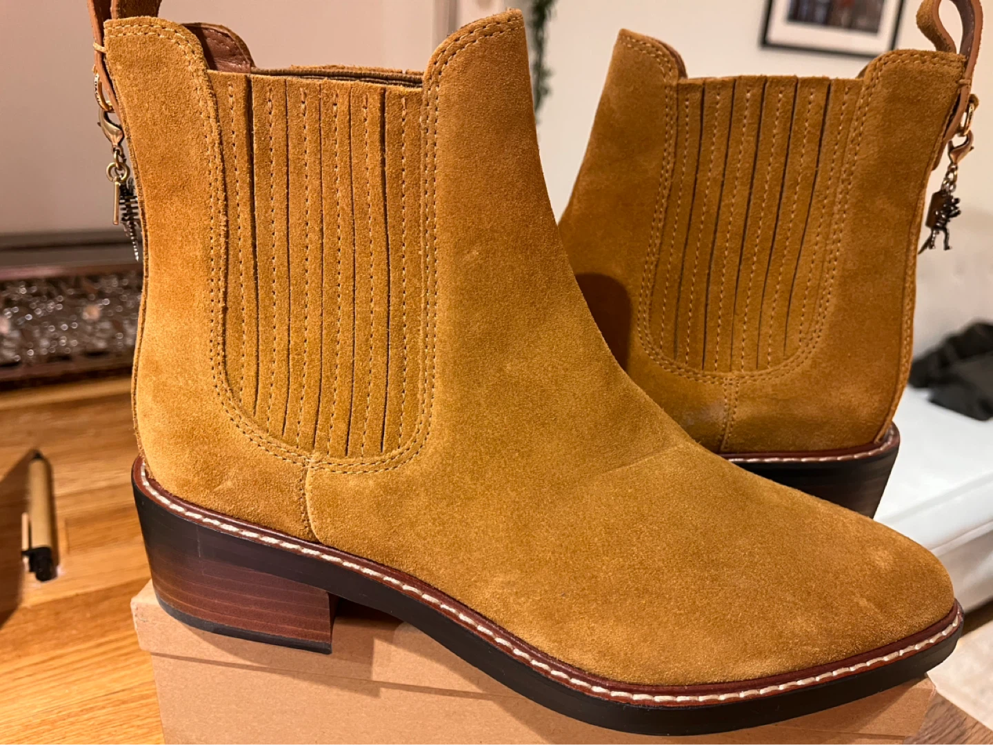 Coach Bowery Chelsea Boots - Size 6 - photo 2