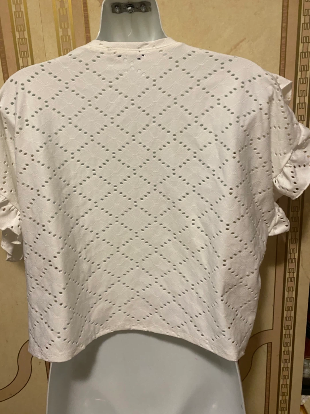 White Eyelet Ruffle Sleeve Top - Zara Size M - photo 4