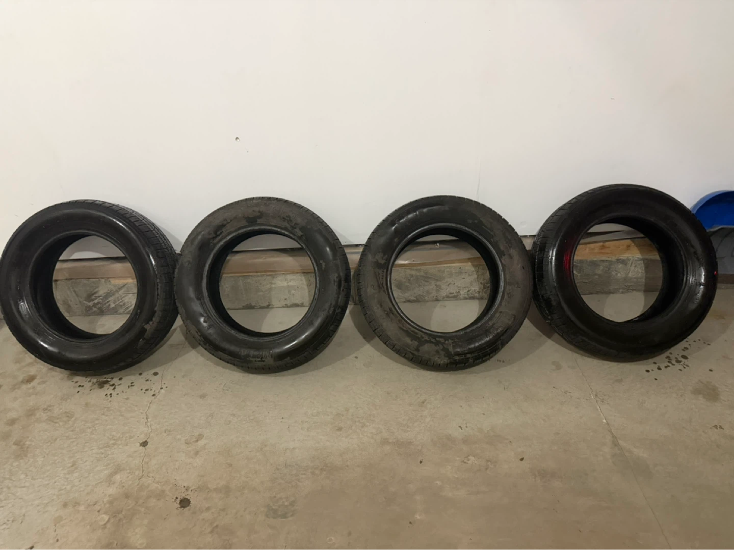 MotoMaster SE3 205/65R16 All Season Tires