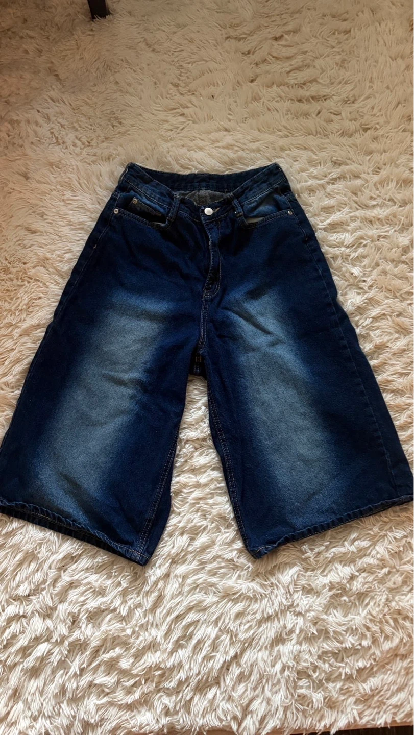 dark blue wash jorts