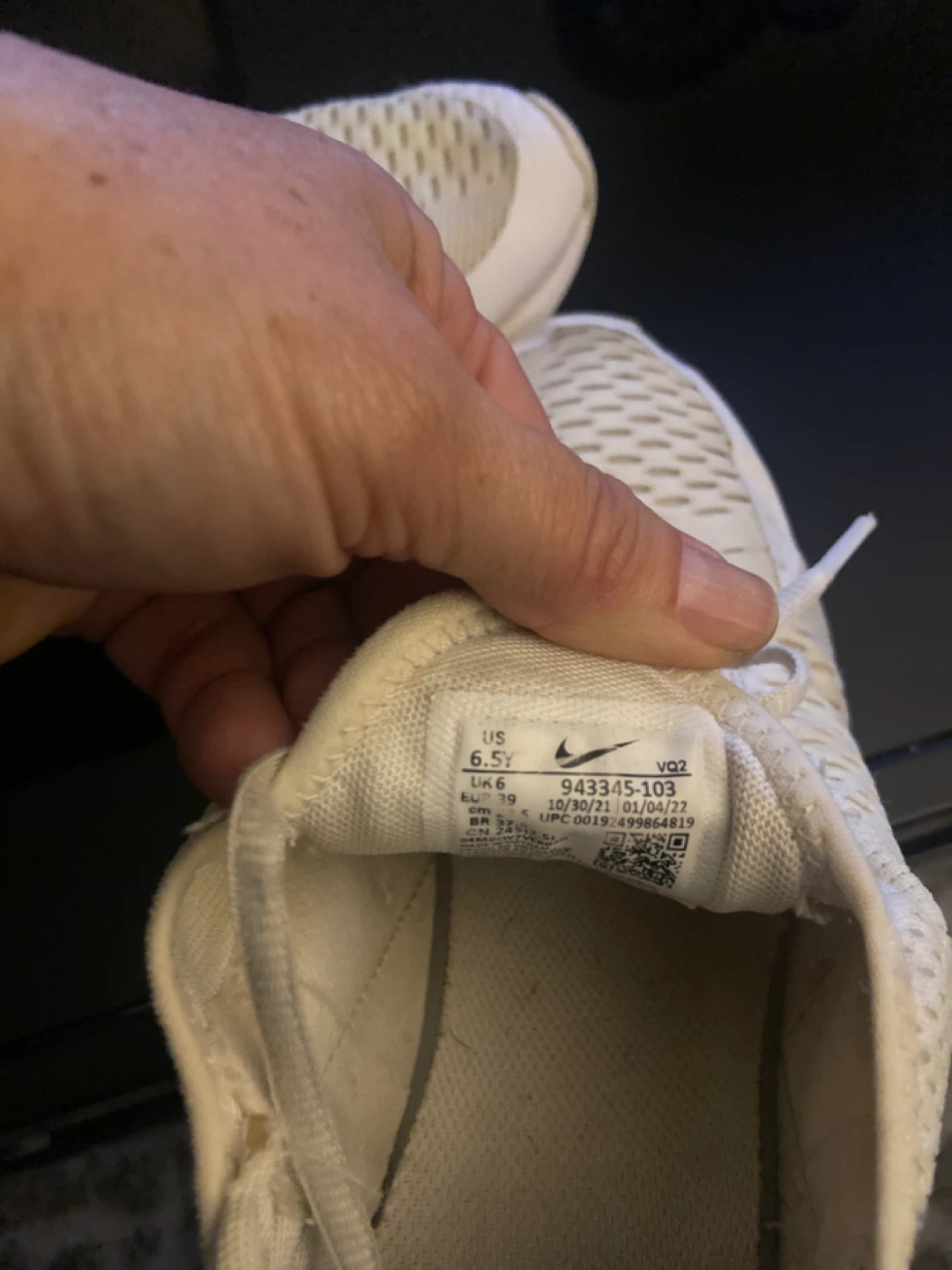 Nike Air Max 270 Women's Shoes - photo 2