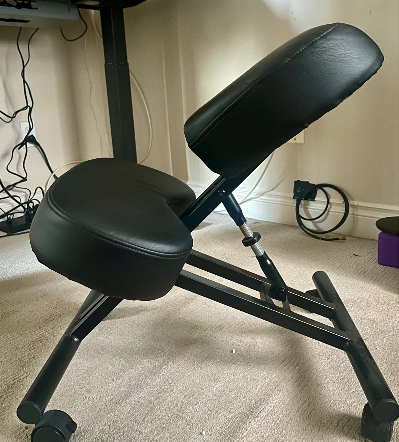 Black Ergonomic Kneeling Chair