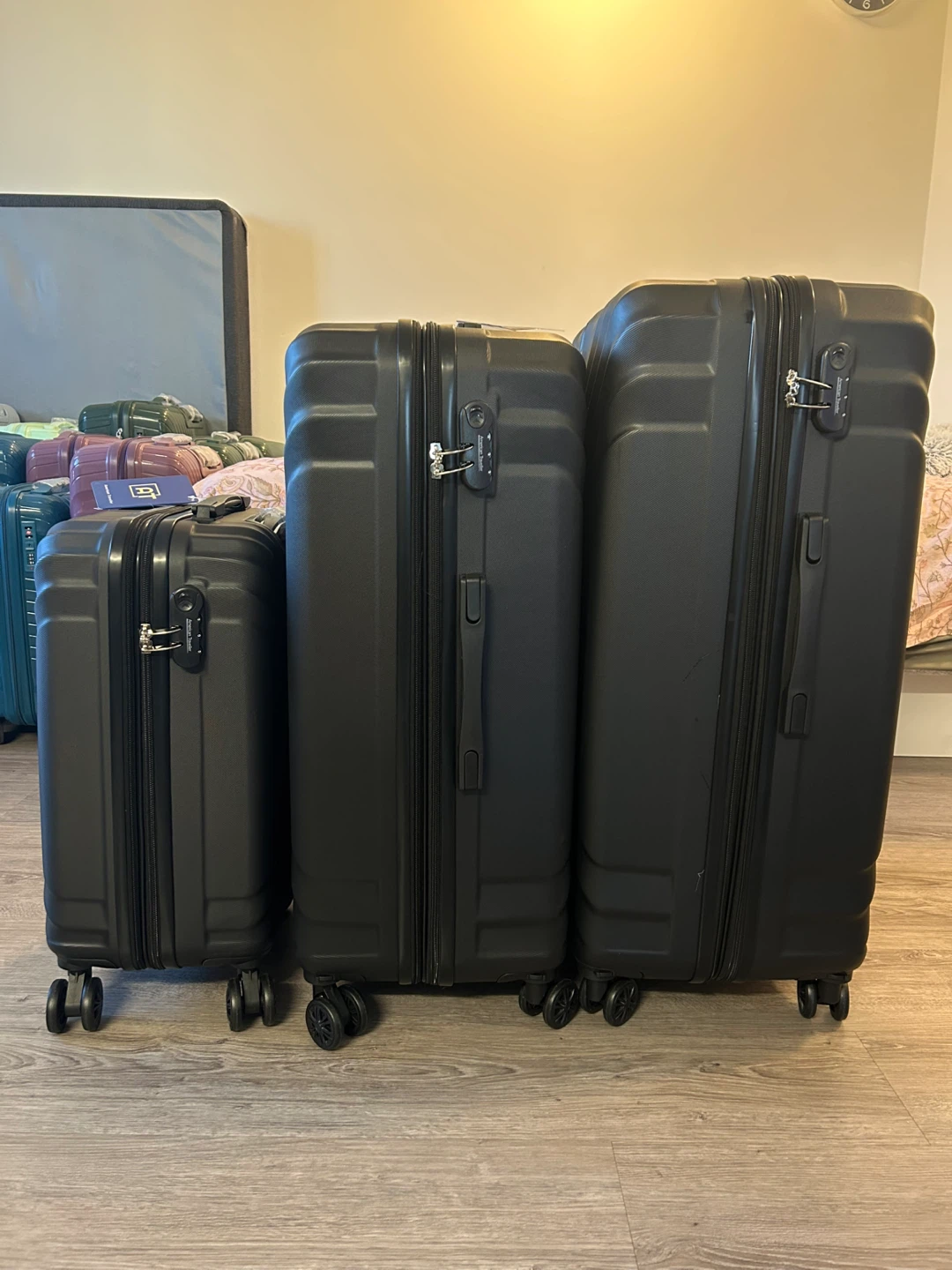 American Traveler Black Hardside Spinner Luggage Set - photo 2