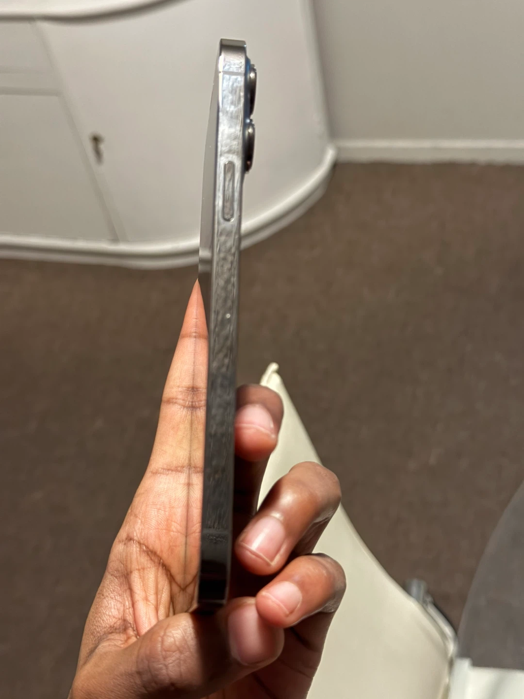 iPhone 13 Pro Max - photo 3