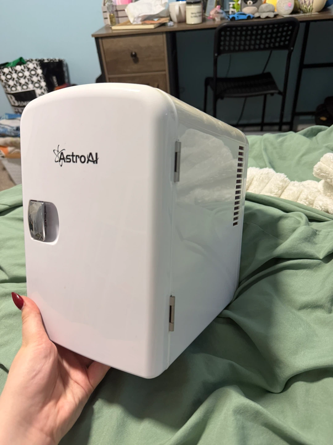 AstroAI Mini Fridge