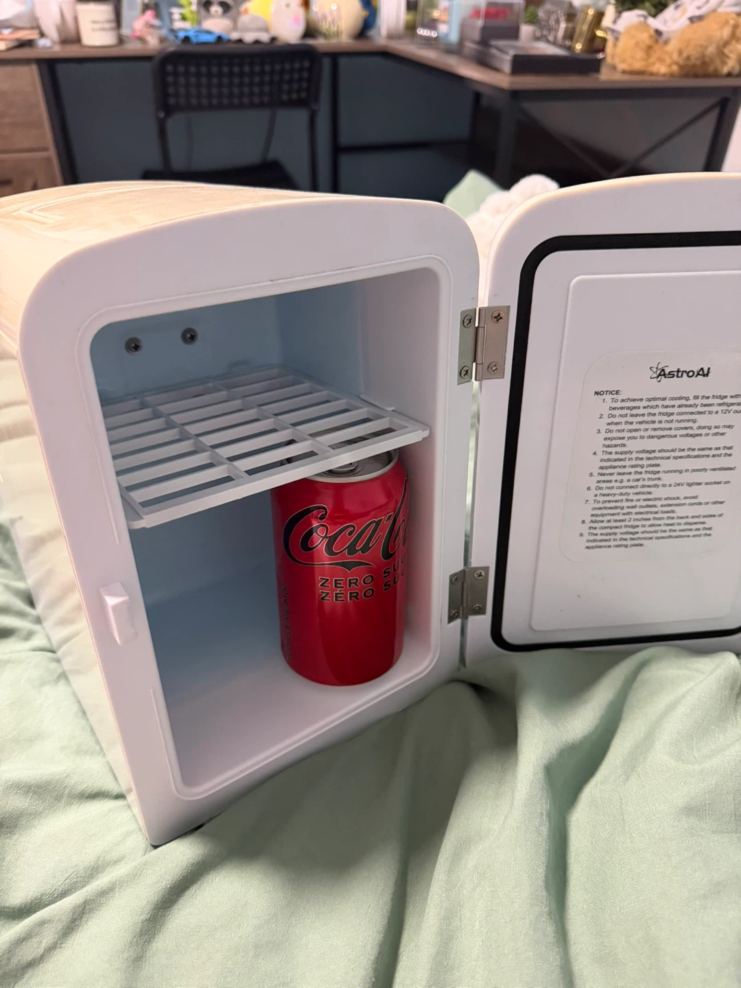 AstroAI Mini Fridge - photo 5