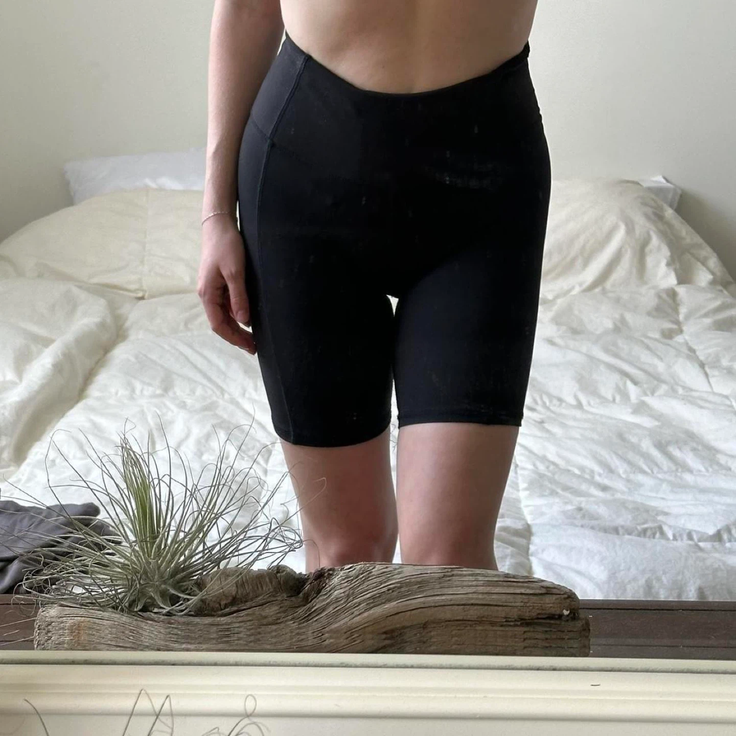Black High-Waisted Biker Shorts - photo 2