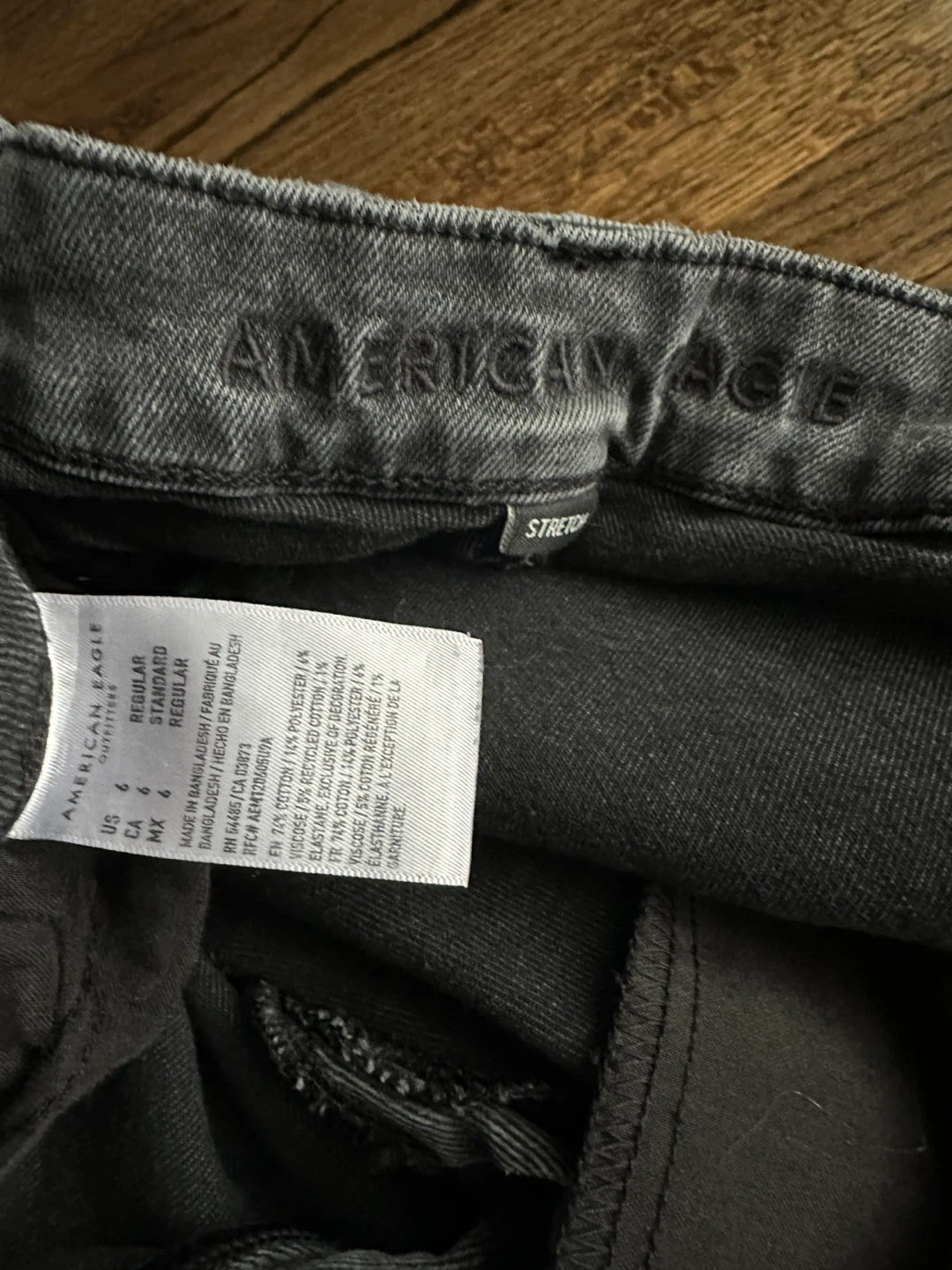 American Eagle Curvy Mom Jeans - photo 4