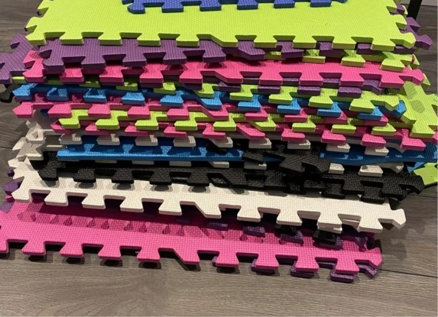 Foam Play Mat Tiles 20 mats for 30$