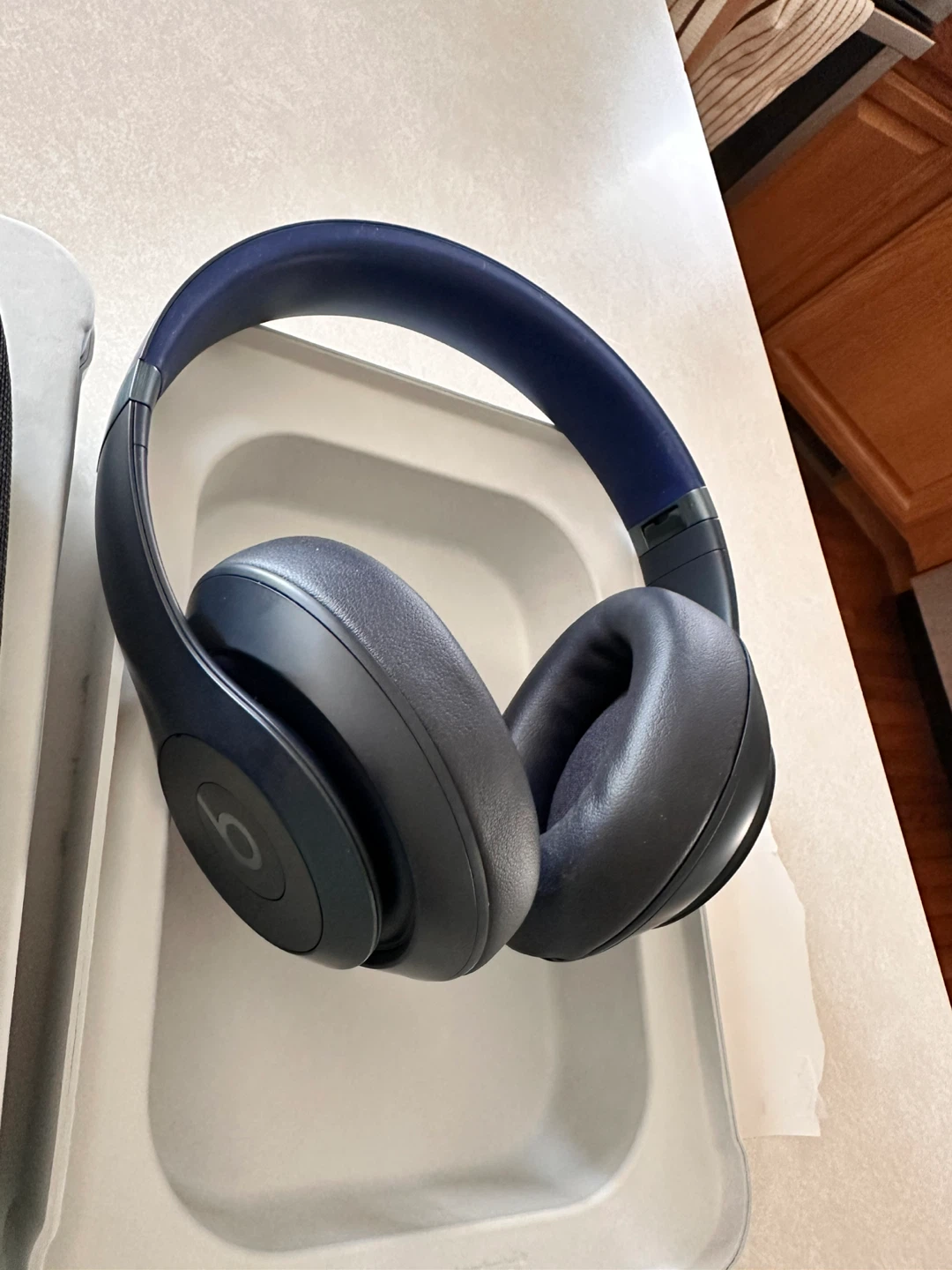 Beats Studio Pro Wireless Noise Cancelling Headphones - photo 4