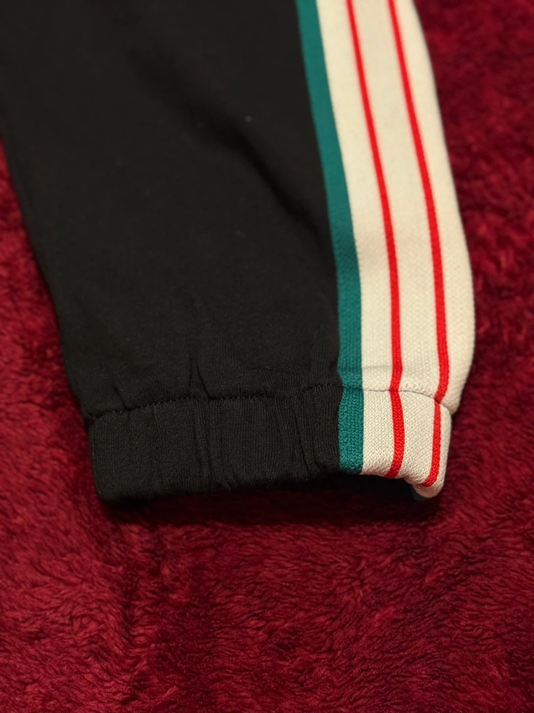 Gucci Black Track Pants with Green and Red Stripes - photo 4