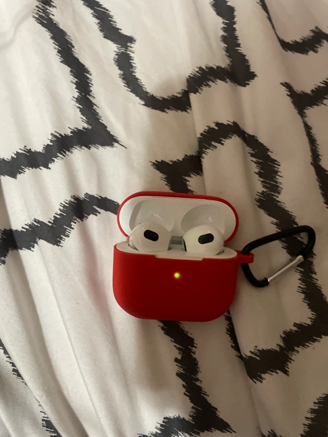 Red Silicone Case with Carabiner for AirPods Pro - photo 2