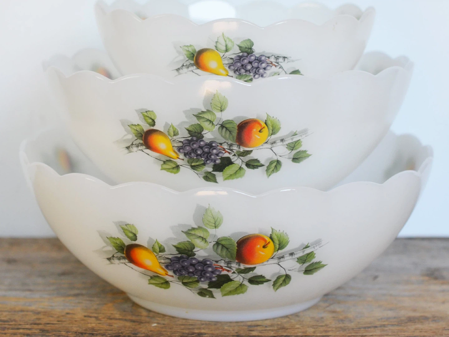 Set of 3 Arcopal Fruit de France Serving Bowls Fruit Design