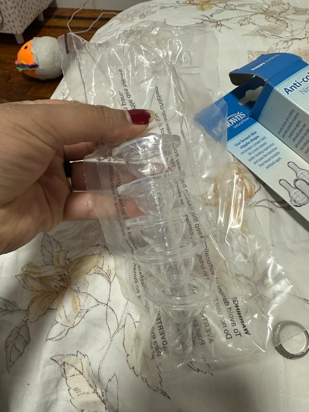 Dr. Brown's Anti-Colic Nipple Level 1 (5pis just one is open - photo 2