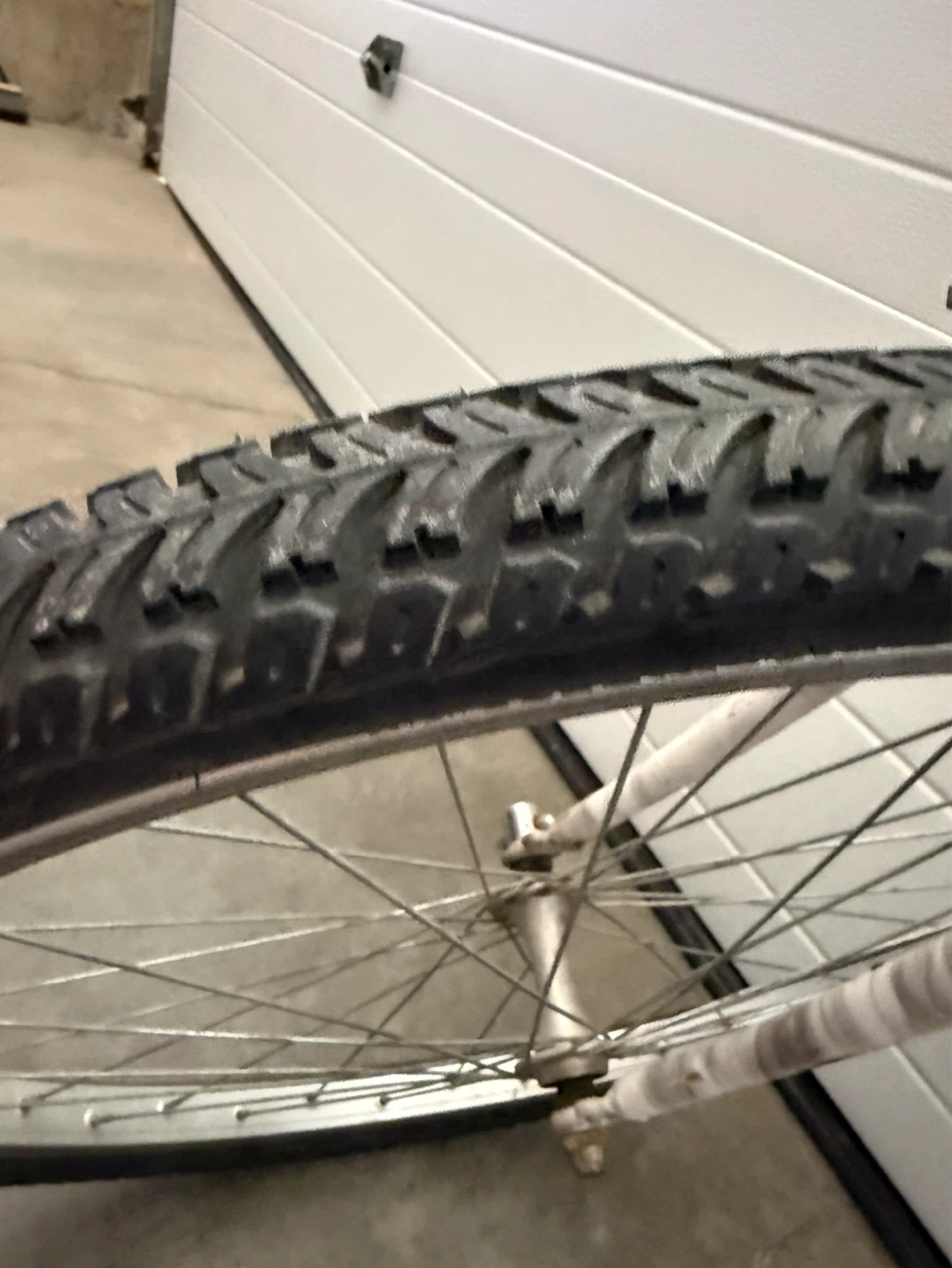 KHS Mountain Bike - photo 3