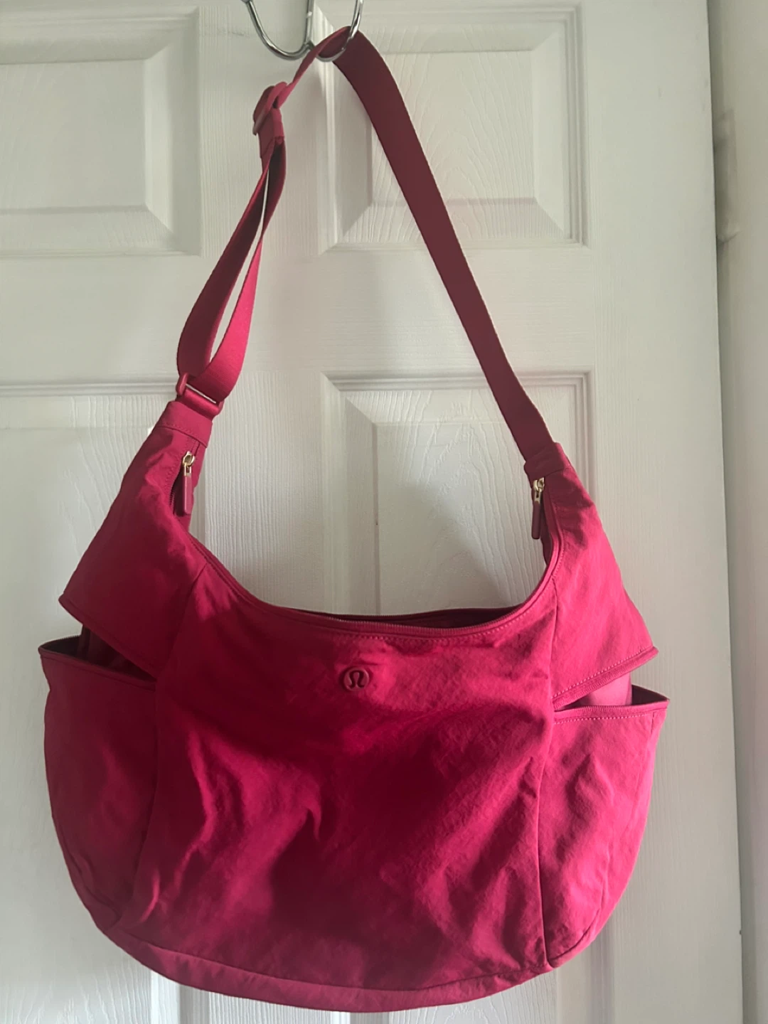 Lululemon Berry Slouch Bag