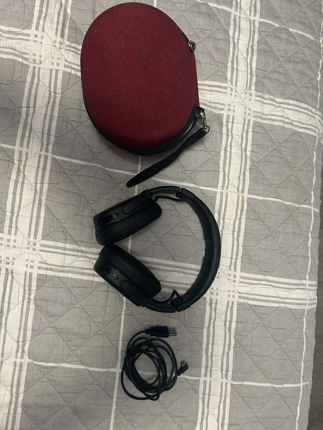 Skullcandy Crusher Wireless Headphones + Case