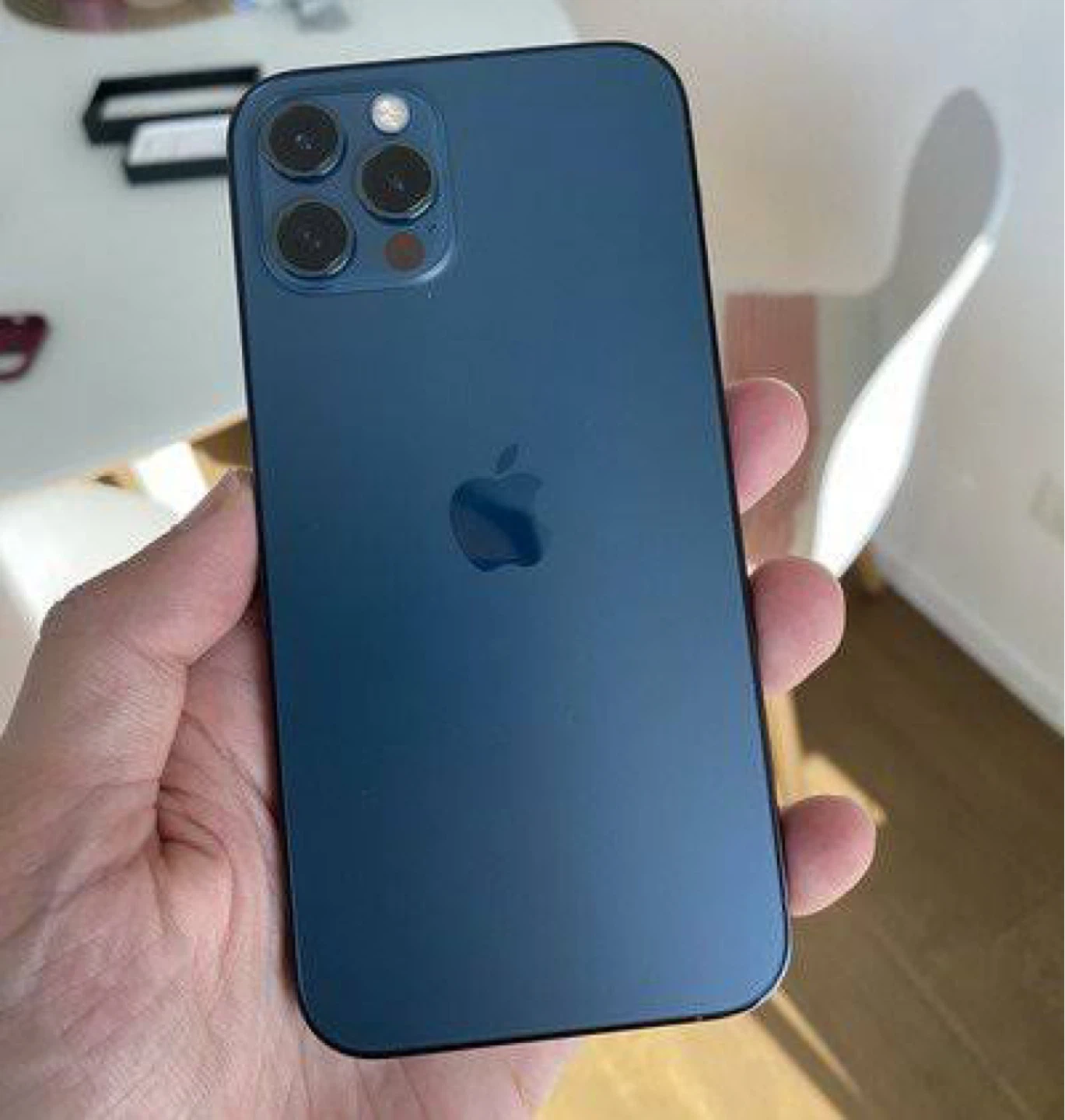 📱 iPhone 12 Pro Max – 128GB (Unlocked) – Great Condition