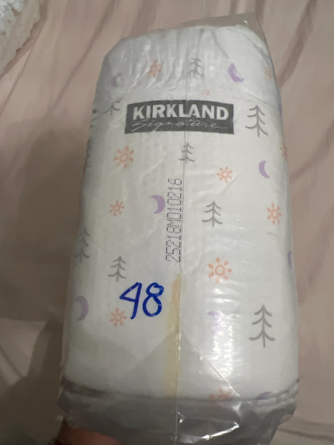 Kirkland Signature Diapers Size 1 48 diapers - photo 2