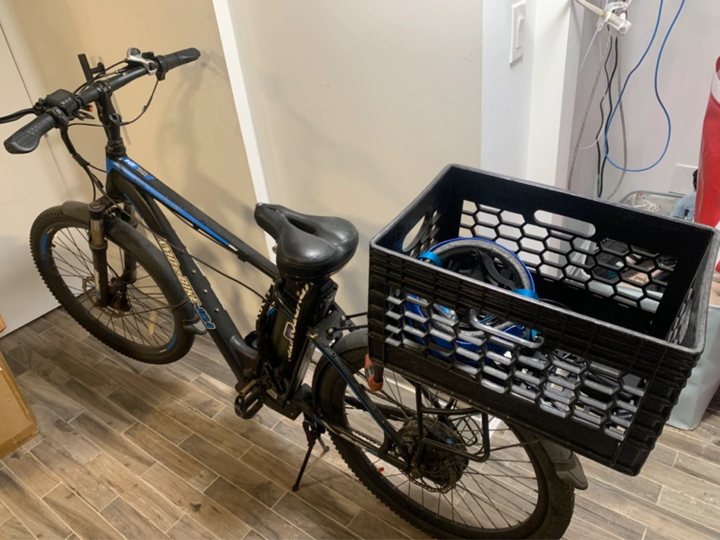 AMOE E-BIKE Electric Bicycle with Basket and Lock - photo 2