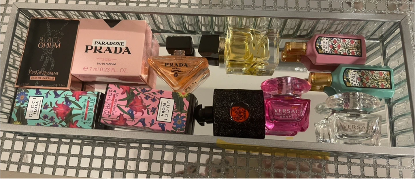 Assorted Designer Perfume Miniatures Set - photo 3