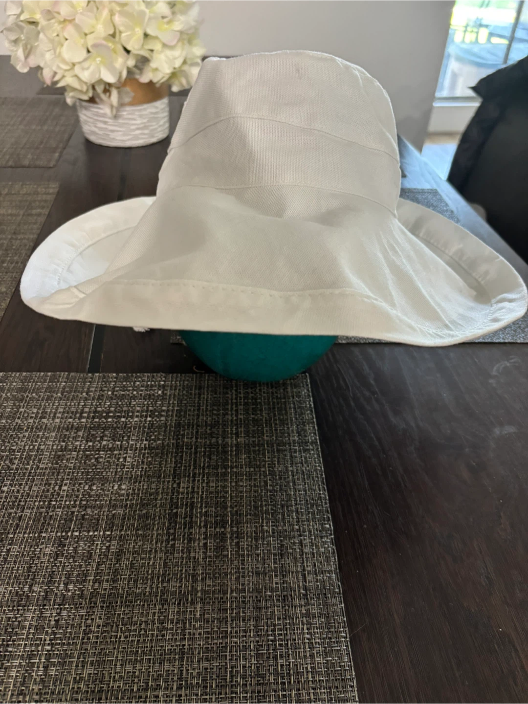 Women’s Woolrich White Cotton Bucket Hat - photo 2