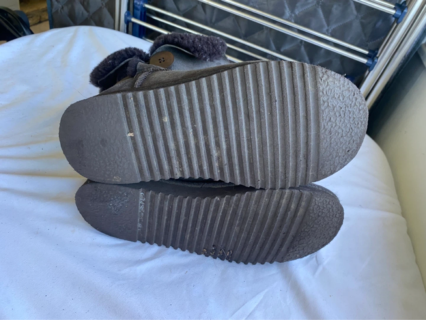 Dark Grey Suede & Sheepskin Boots - Size 7 - photo 4