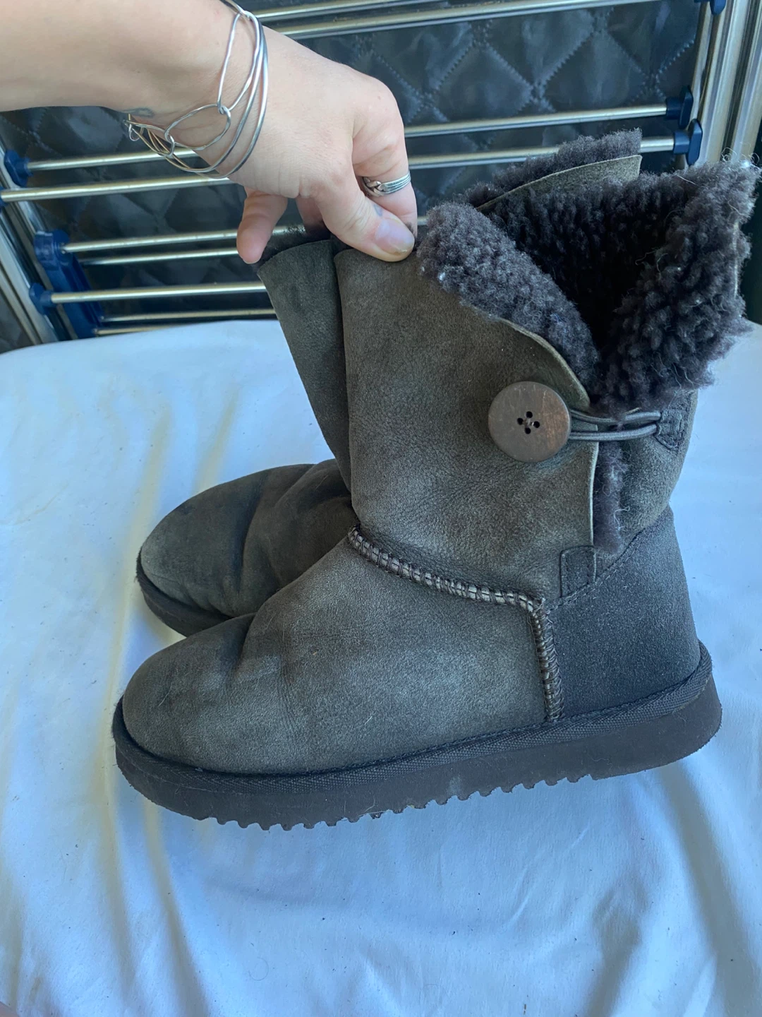 Dark Grey Suede & Sheepskin Boots - Size 7 - photo 3