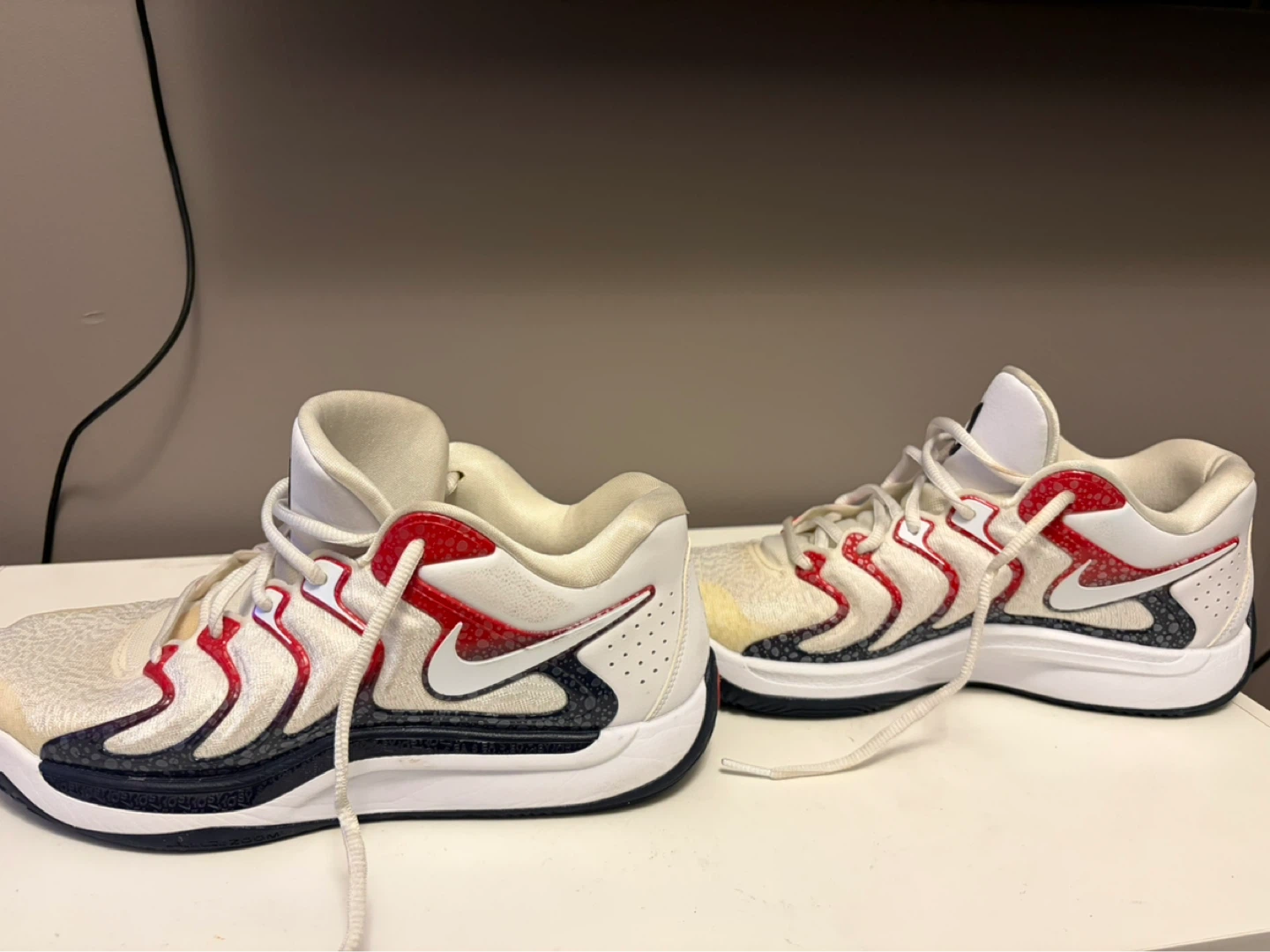 Nike KD Kevin Durant Basketball Shoes - photo 4