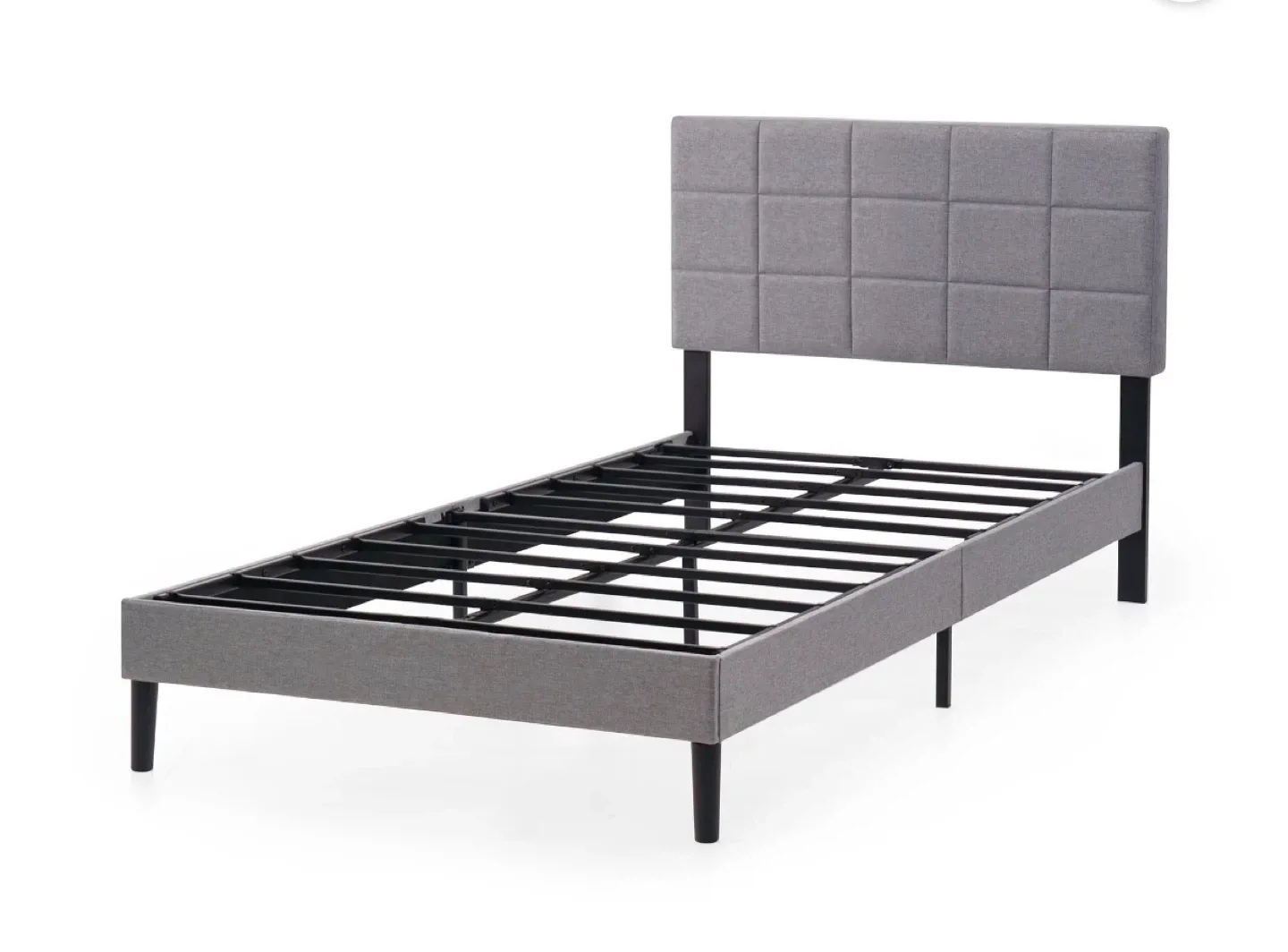 Queensize bedframe - photo 2