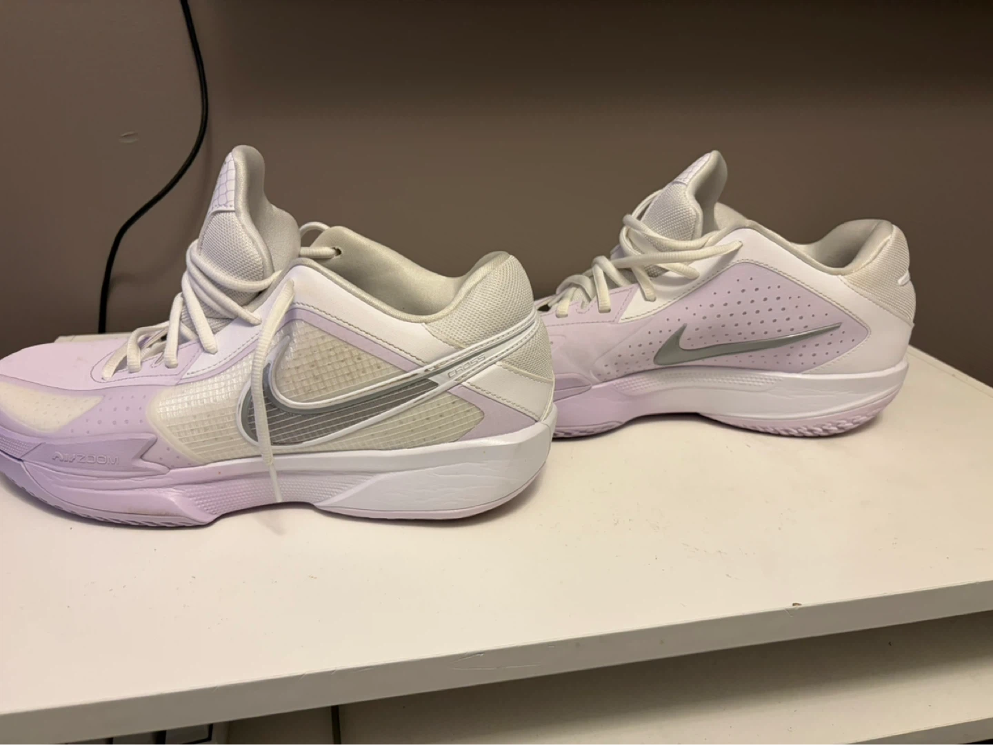 Nike GT Cut Cross Basketball Shoes - photo 2