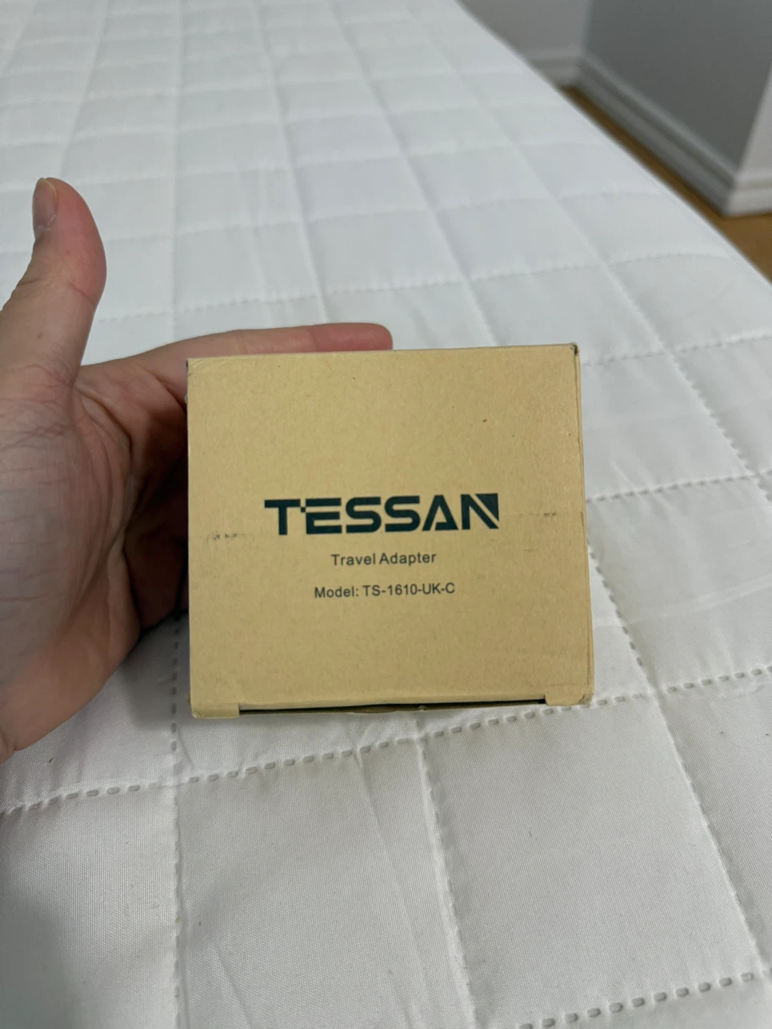TESSAN UK Plug Adapter with 3 Outlets and 3 USB Ports - photo 4
