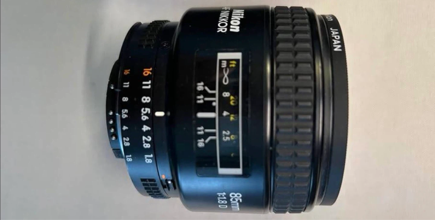 Nikon F4 Camera Body with Nikon 20mm f/2.8 & 85mm f/1.8D Lenses - photo 3