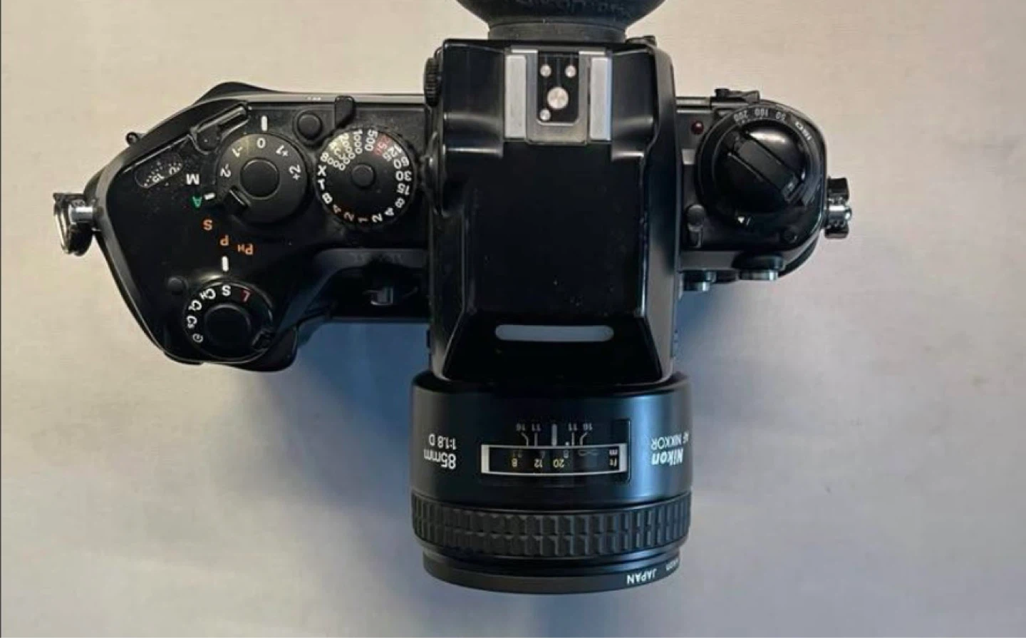 Nikon F4 Camera Body with Nikon 20mm f/2.8 & 85mm f/1.8D Lenses - photo 5