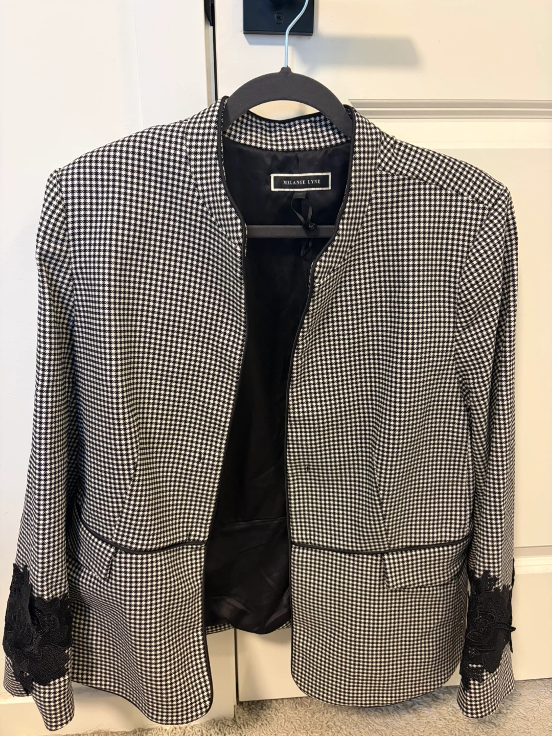 Melanie Lyne Black & White Houndstooth Blazer Size 16