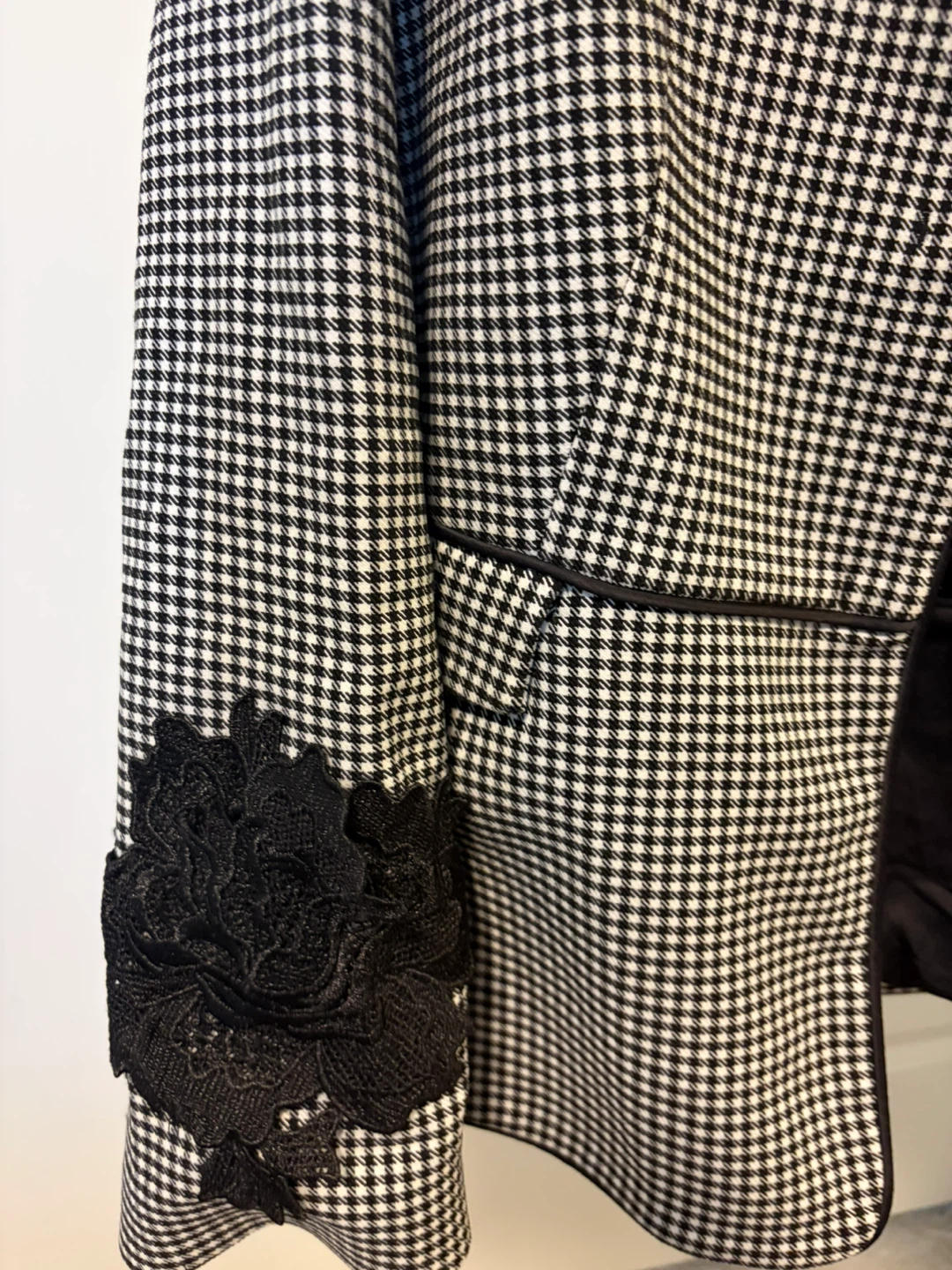 Melanie Lyne Black & White Houndstooth Blazer Size 16 - photo 3