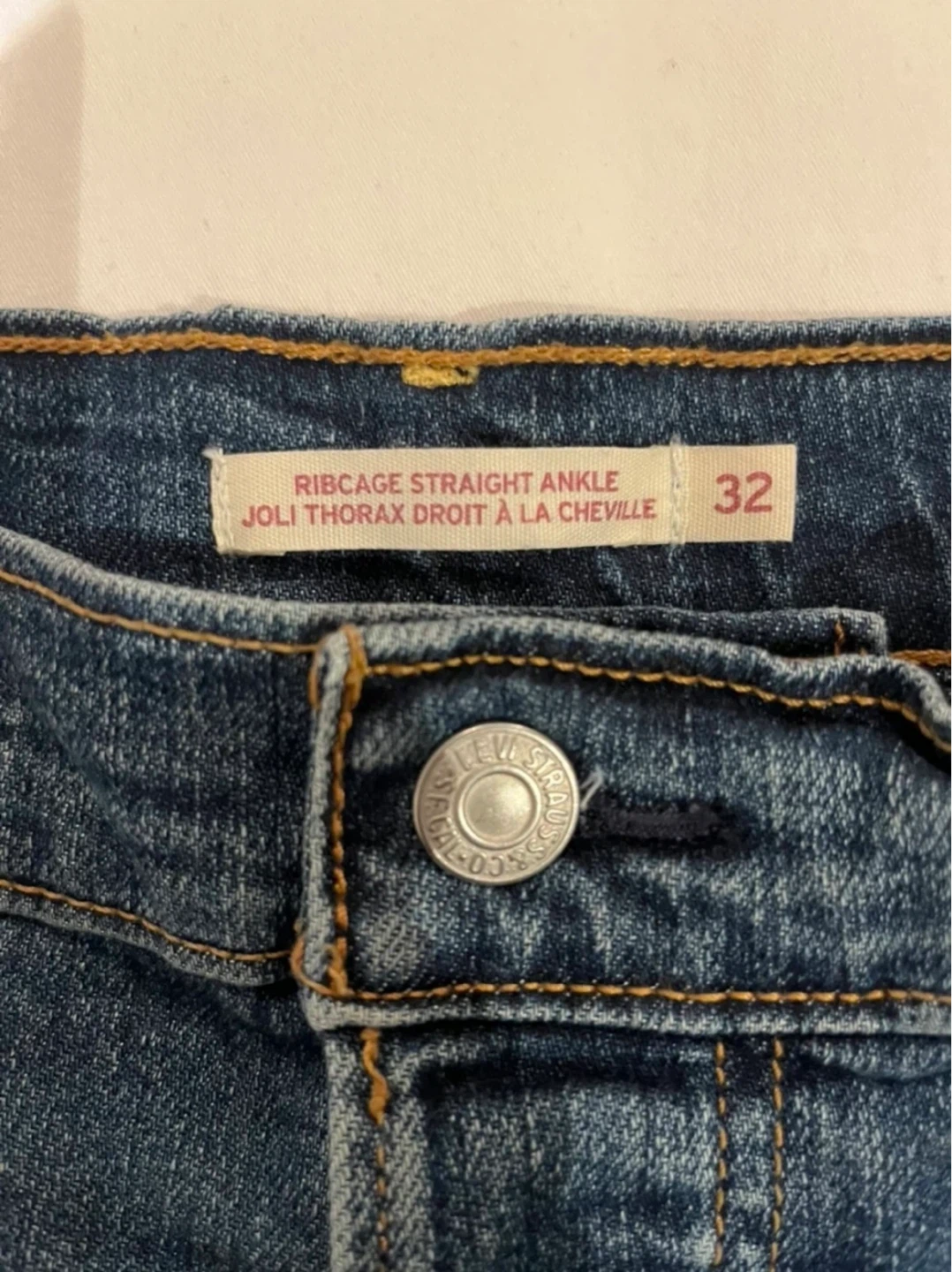 Levi's Ribcage Straight Ankle Jeans - Size 32 - photo 4