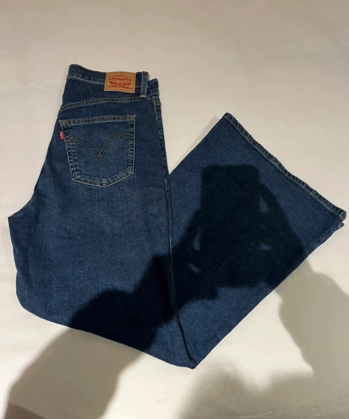 Levi's Ribcage Bell Jeans - Size 32 Brand New - photo 5