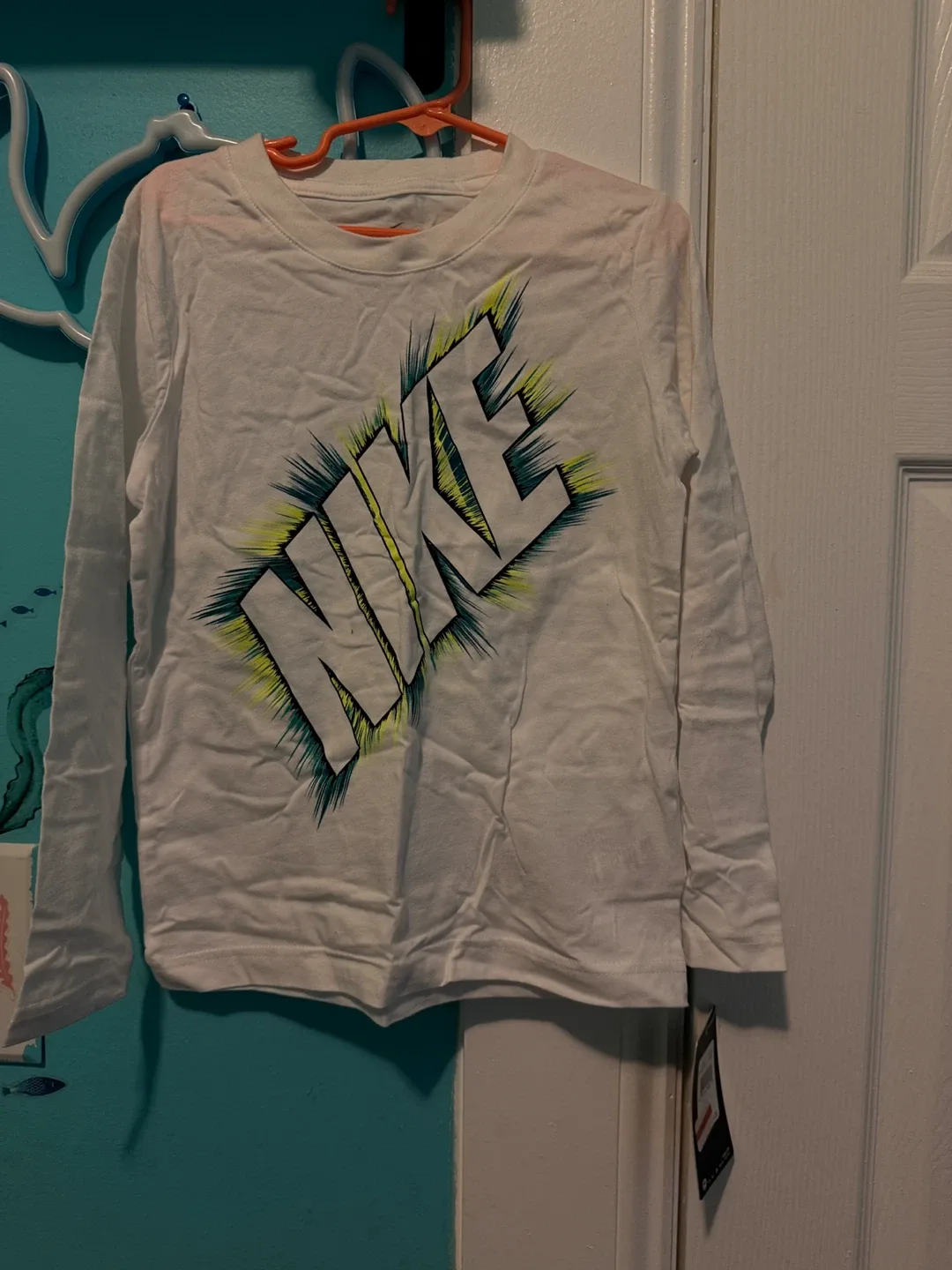 Nike Youth Long Sleeve T-Shirt Size 7 White