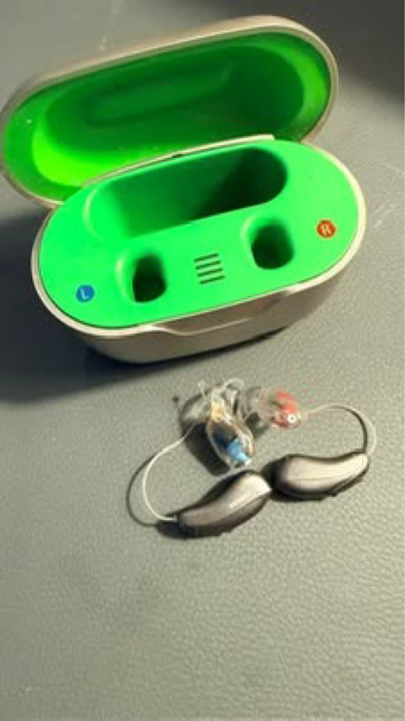 Phonak Audéo Lumity L70 hearing aids – Great Condition