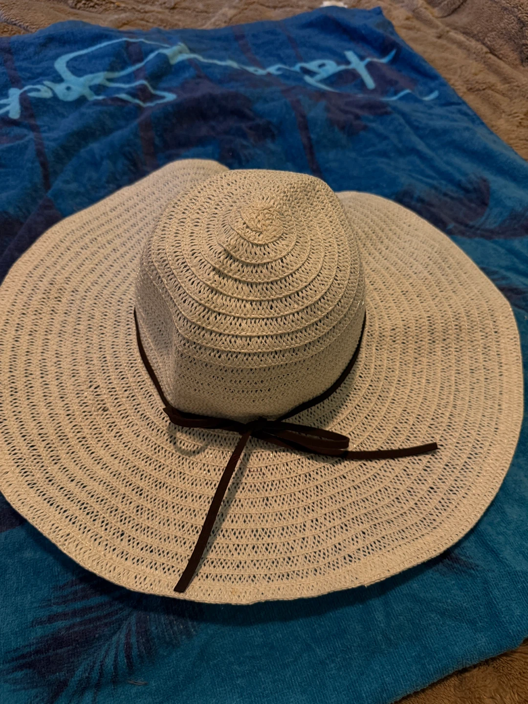 White Wide Brim Sun Hat