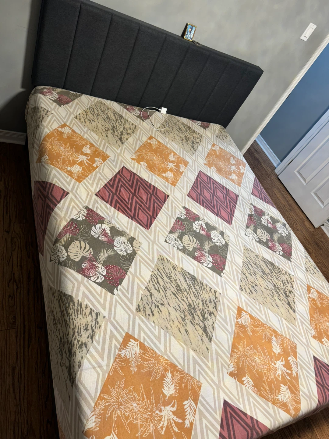 Queen bed - photo 3