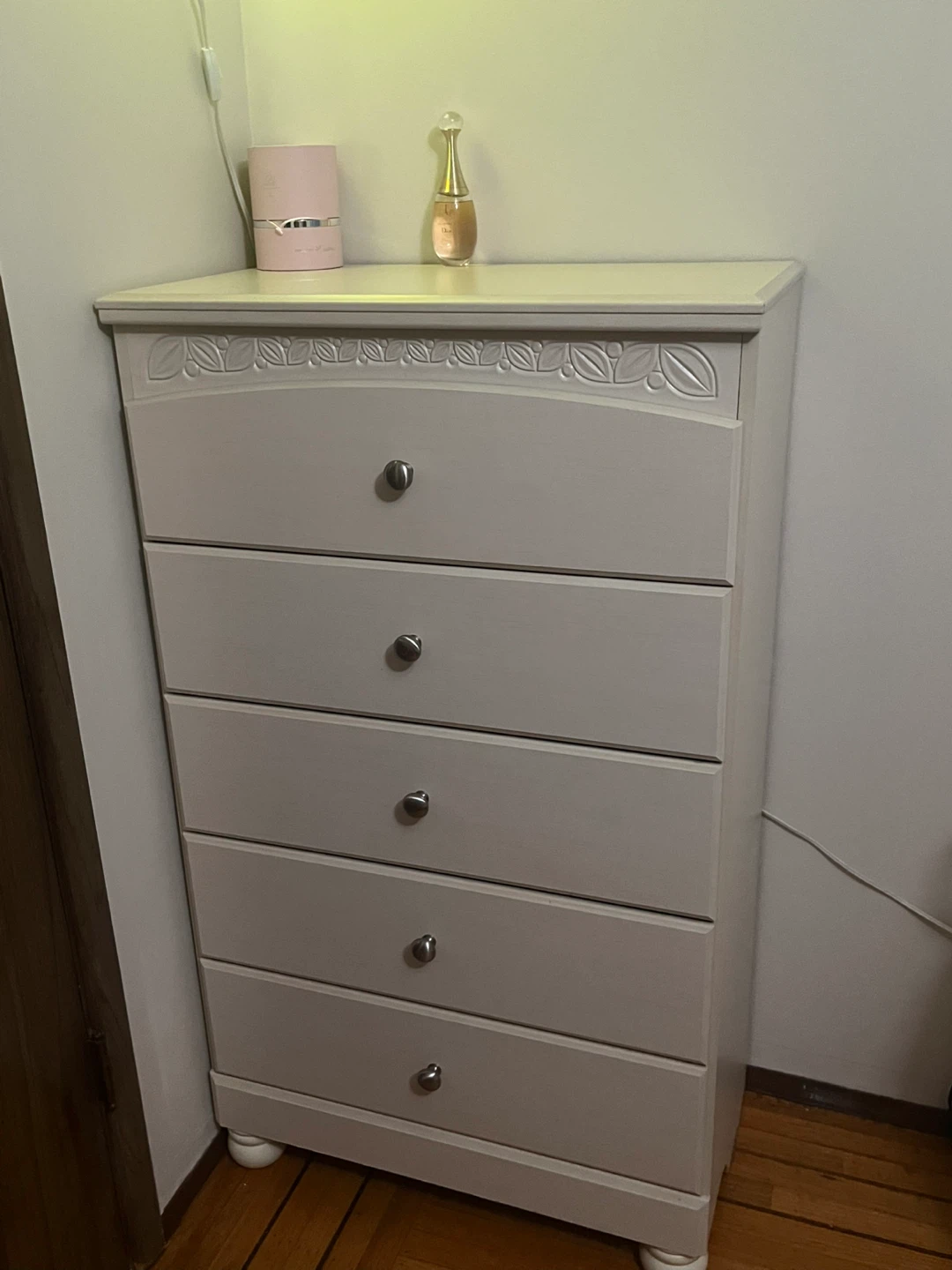 Ashly five drawers dressers