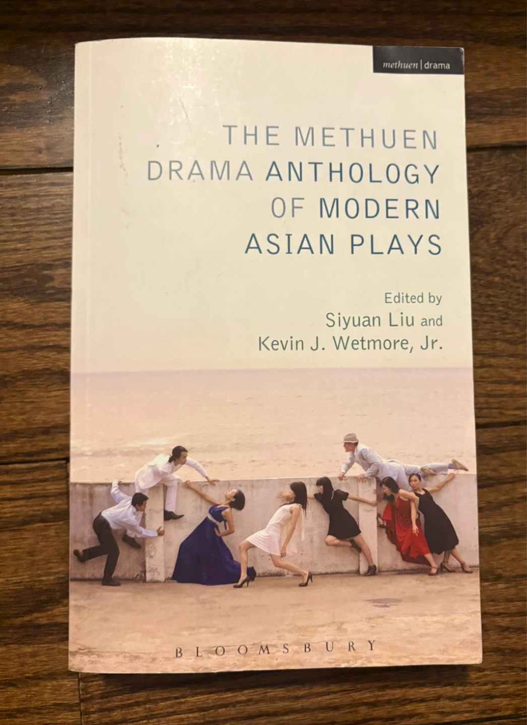 $3 - The Methuen Drama Anthology of Modern Asian plays