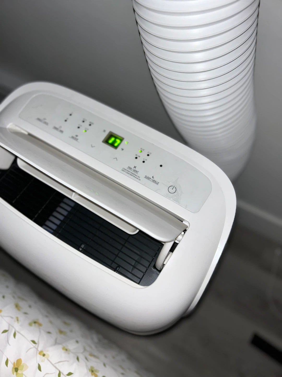 Toshiba Portable Air Conditioner  window kit included