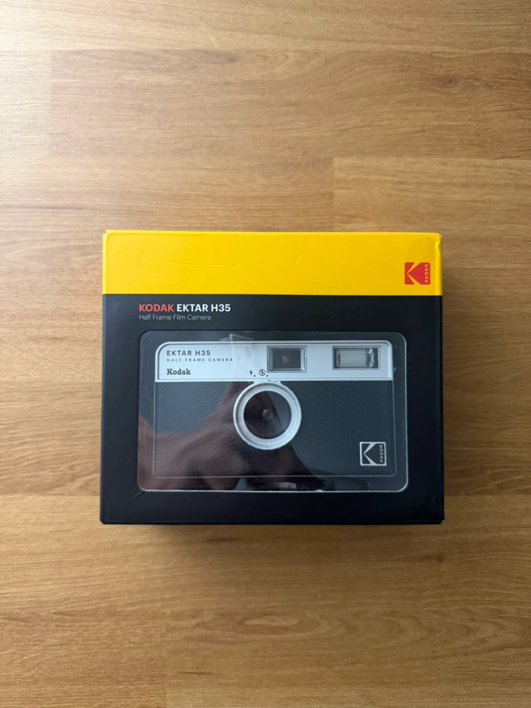 Kodak Ektar H35 Half Frame Film Camera with ColorPlus 200 Film - photo 2
