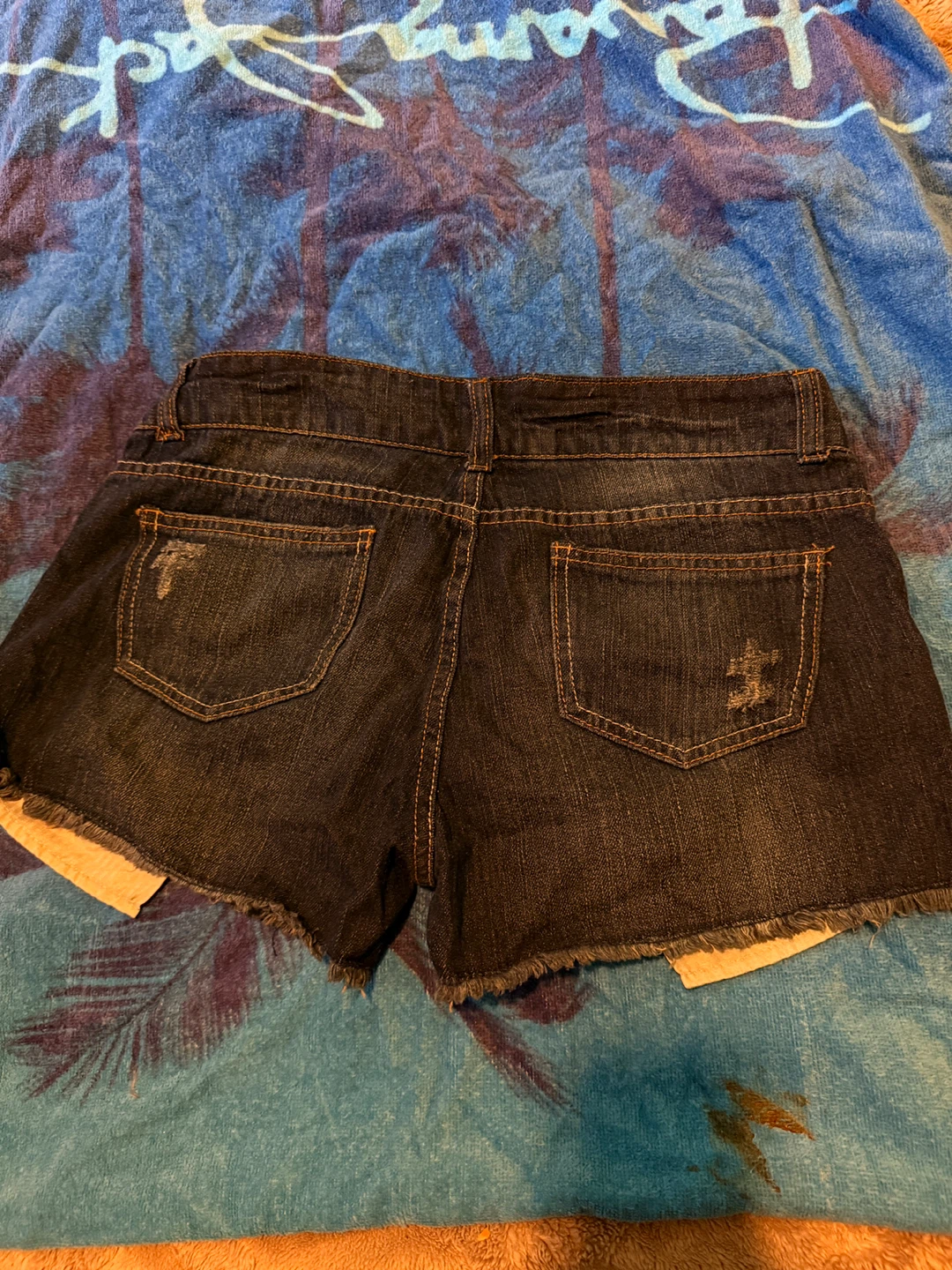 Love Notes Denim Shorts Size 9 - photo 3