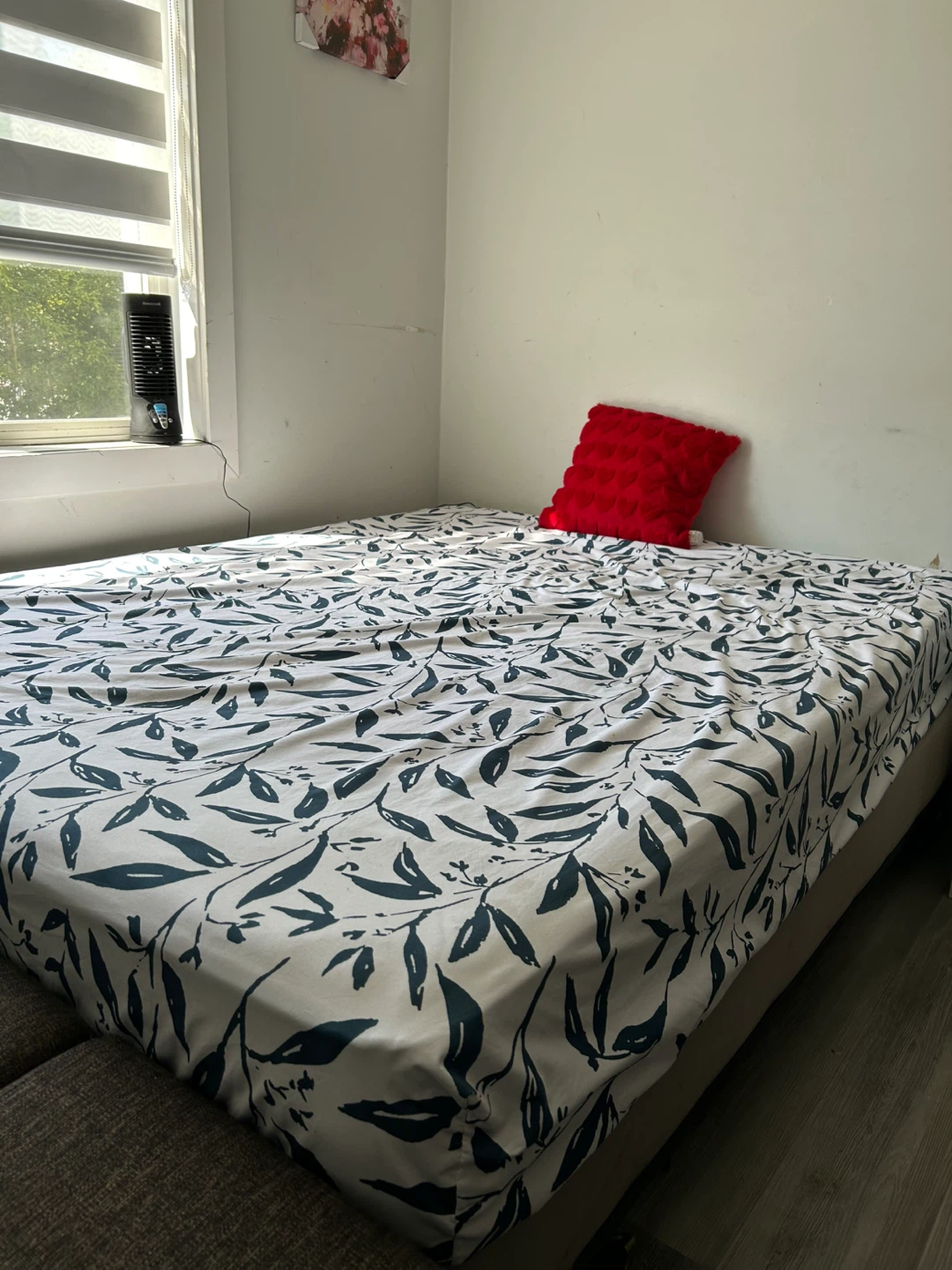 Queen mattress - photo 2